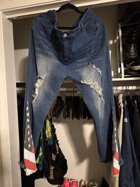 ⭐ Distressed Flag‑Print Denim Jeans – Size 4XL